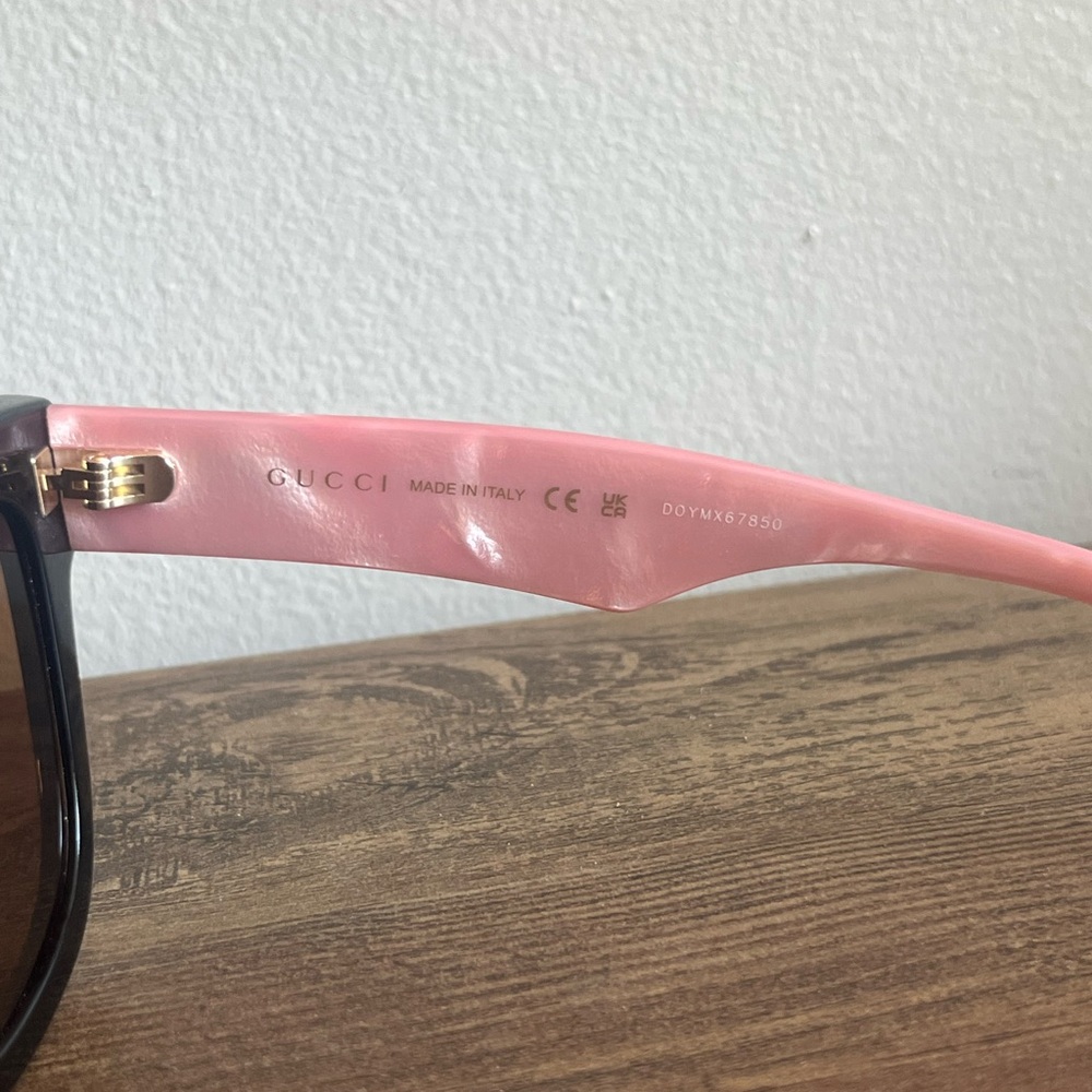 Gucci Black and Brown Women's Sunglasses - Picture 5 of 6
